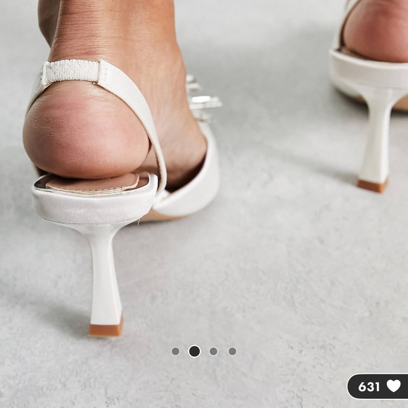 Sling back mid heel shoe with embellishment in white - Picture 3 of 7